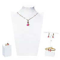 Set de aretes, cadena, pulsera y anillo para niñas