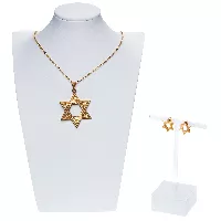 Set de aretes y cadena con dije de estrella de 6 puntas